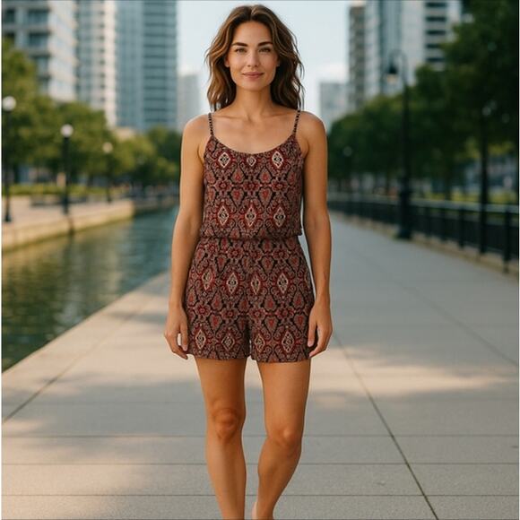 Ultra Flirt Paisley Boho Romper Size M - Picture 1 of 11